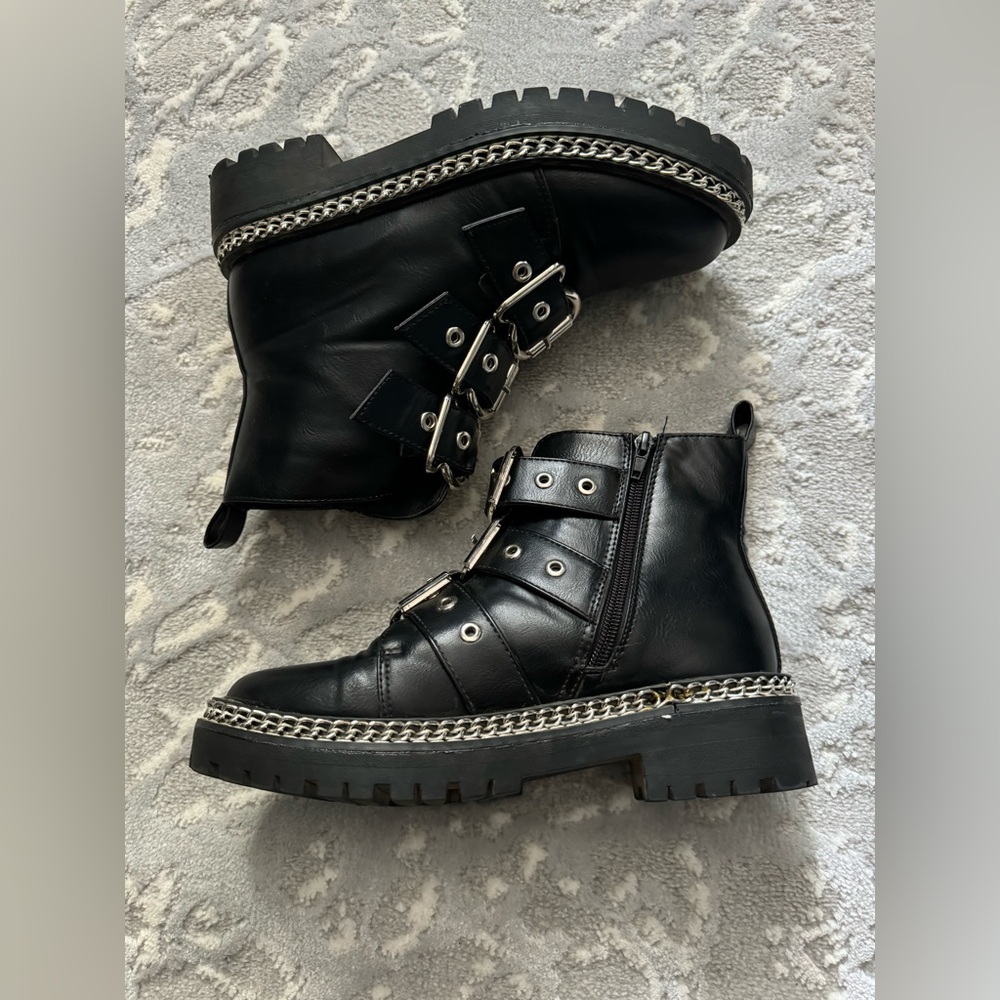 NASTY GAL Faux Leather Chain Buckle Ankle Biker Boots Black Size 7